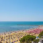 Seaview Flat With Unforgettable Terrace Apartman