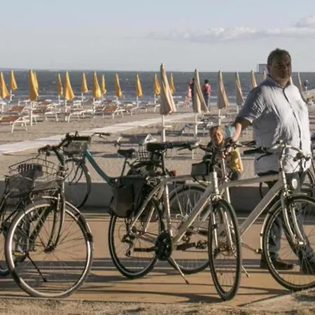 Seaview Flat With Unforgettable Terrace - Beahost Grado-Pineta